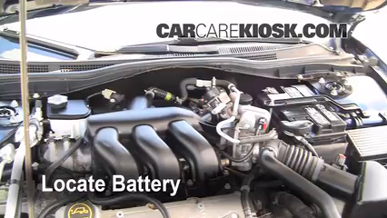 2006 Ford Fusion SE 3.0L V6 Batterie Changement